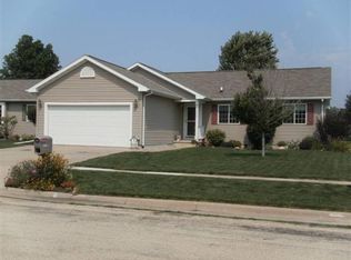 1506 Leitha Ter, Waverly, IA 50677