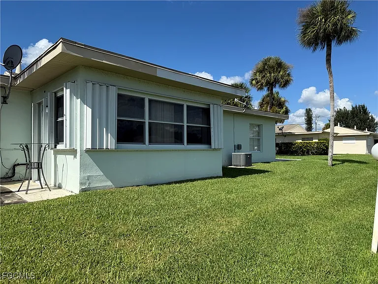 738 Joel Blvd — Photo 10