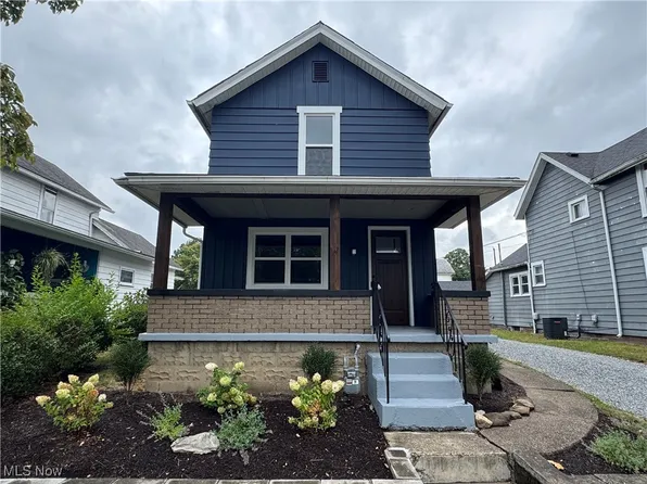 349 N 11th St, Coshocton, OH 43812