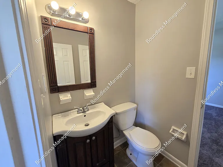8834 Homewood Dr — Photo 10
