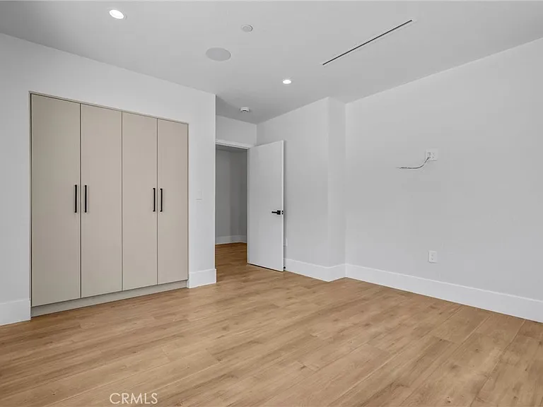 7508 1/2 Claire Ave — Photo 4