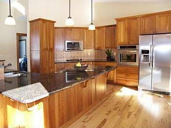 Awesome kitchen, vaulted, open to living and dining