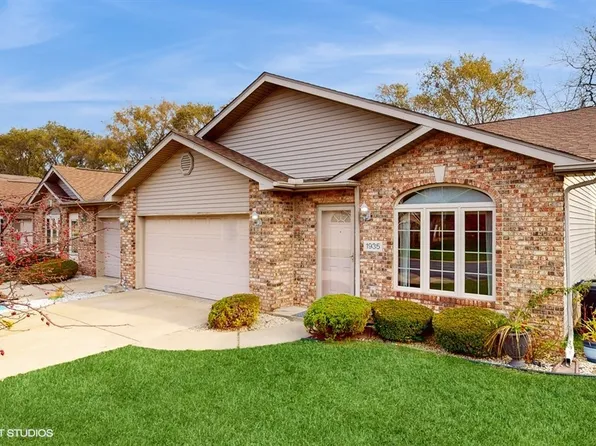 1935 Church St, Dyer, IN 46311