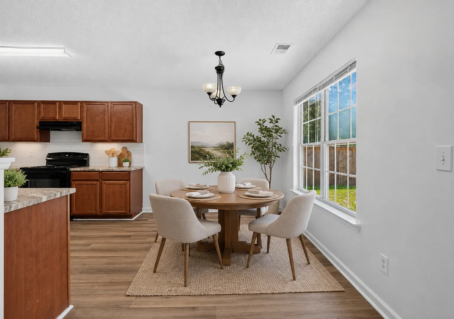 Beautiful home in Elgin — Photo 3