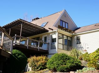 3 Wolverton Rd, Asbury, NJ 08802