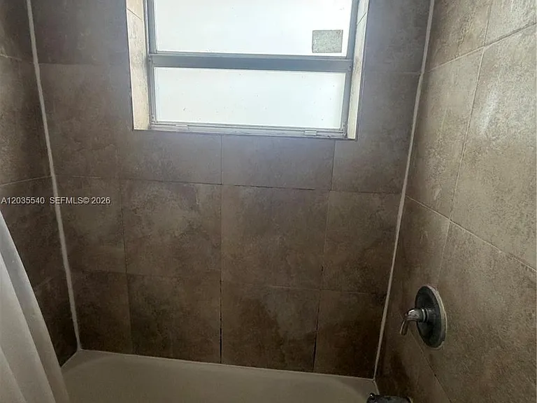 640 NW 10th Ter #1 — Photo 5