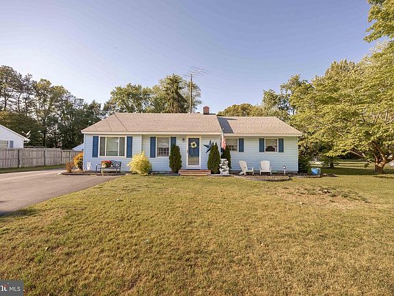 2nd image of 123 Francis Dr