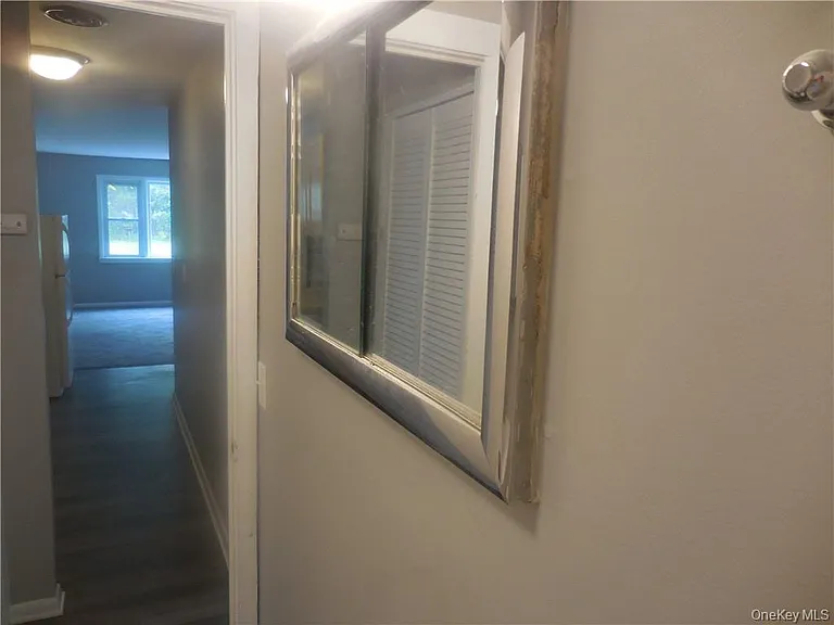 41 Willow Ave — Photo 12