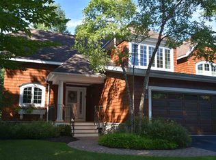 6707 Cottage Ct, Bay Harbor, MI 49770