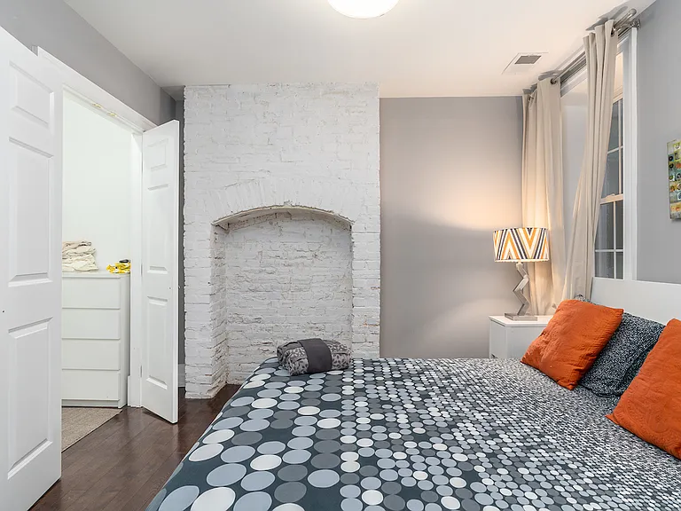 403 P St NW #B — Photo 13