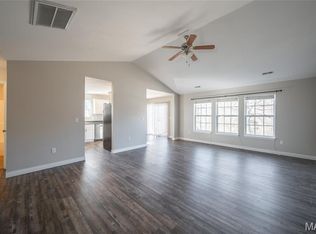 110 Pioneer Ct, Waynesville, MO 65583