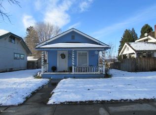310 Cedar St, Grandview, WA 98930