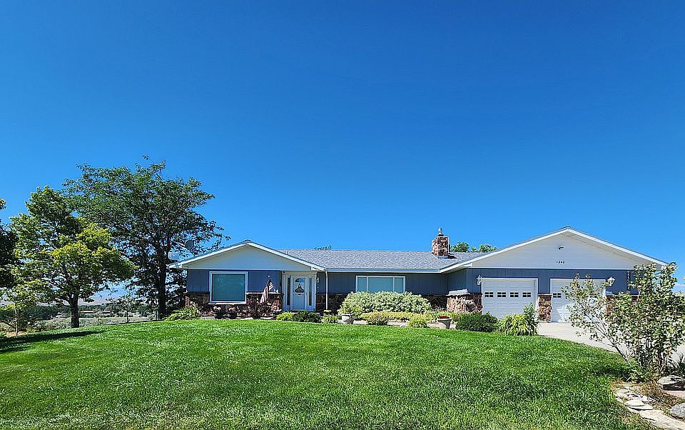 1st image of 140 Hilltop Dr