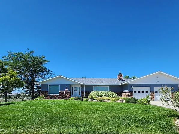 1240 Hilltop Dr, Riverton, WY 82501
