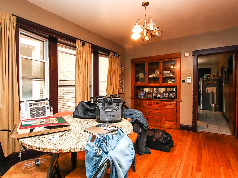 2834 N Rockwell St #1 — Photo 4