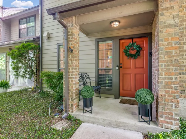 9910 Royal Ln APT 106, Dallas, TX 75231
