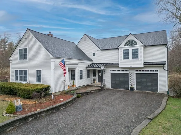 101 Chestnut St, Pepperell, MA 01463