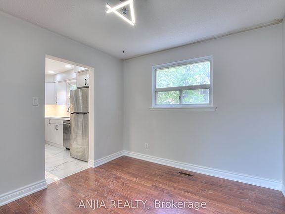 5th image of 14 Cherrystone Dr