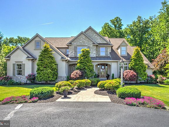 3rd image of 314 Deerfield Dr