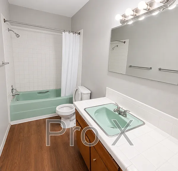 1011 S Jefferson St #2 — Photo 9
