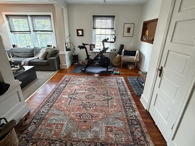 117 S Walnut St #2R — Photo 4