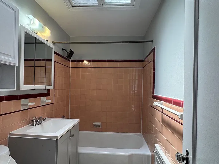 3430 N Water St — Photo 12