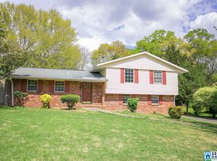 725 Crosscreek Trl, Pelham, AL 35124