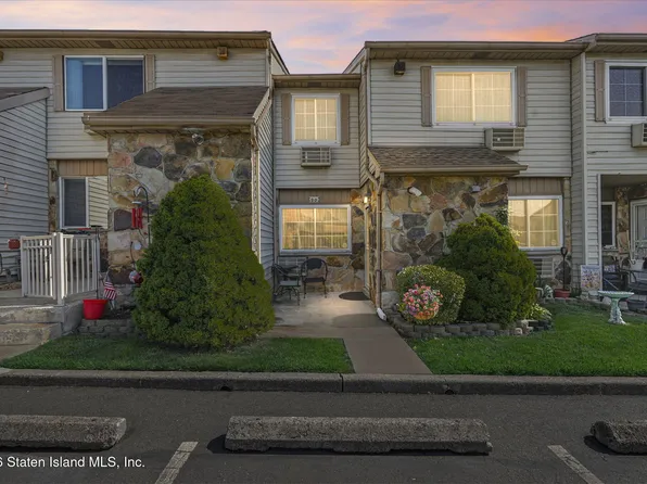 20 Lynn Ct #83, Staten Island, NY 10314