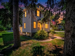 1537 Grace Ave, Lakewood, OH 44107