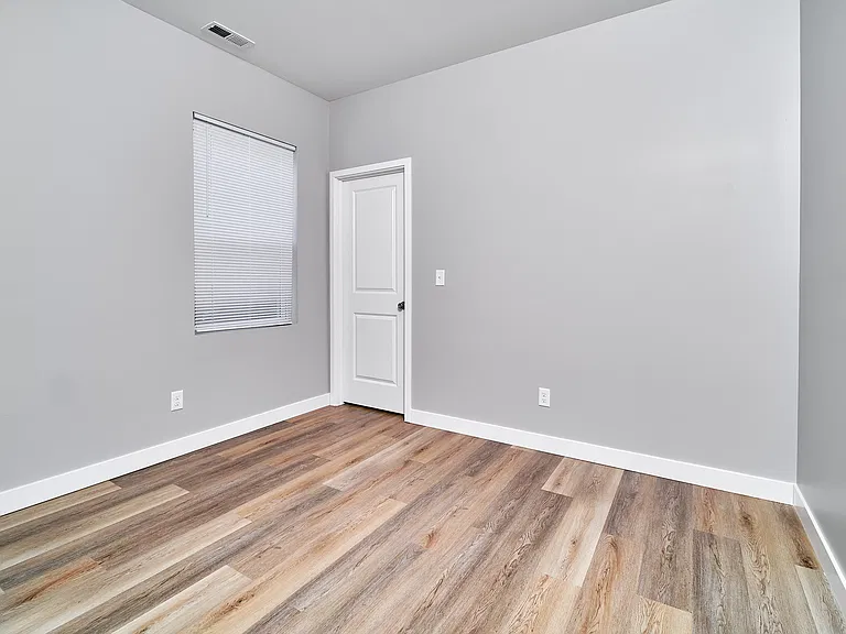 415 N Dequincy St #B — Photo 40