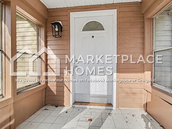 4th image of 23115 Tawas Ave