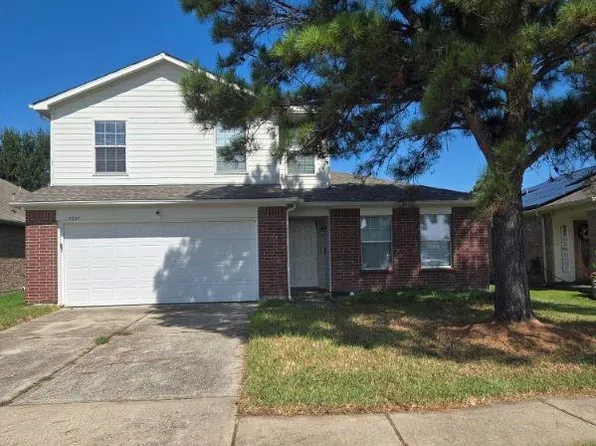 5331 Cilantro Ln, Baytown, TX 77521