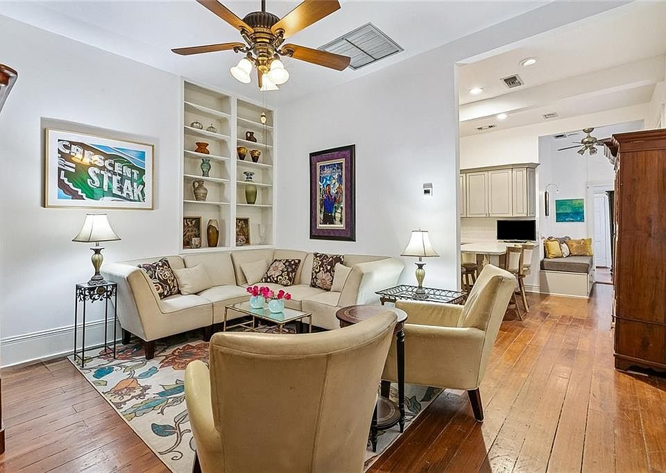 1st image of 416 Burgundy St APT 3