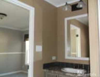 4th image of 1711 Estancia Ave