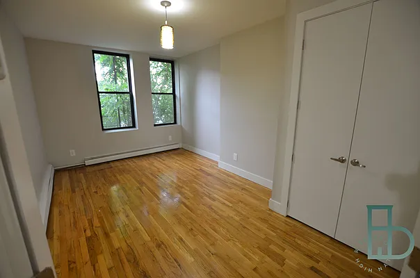 Rented by Miron Realty Group | media 16