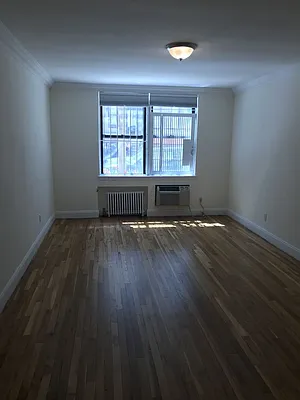 Rented by Urban Real Estate Inc | media 16