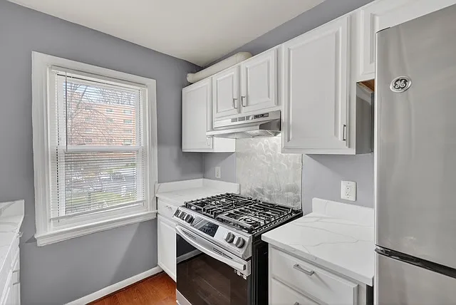 8216 Nolte Ave #3 — Photo 5