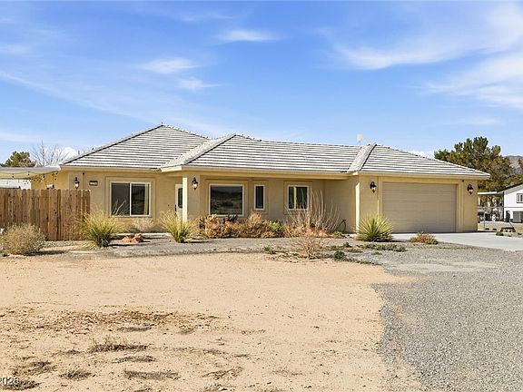 2nd image of 2270 N Lola Ln
