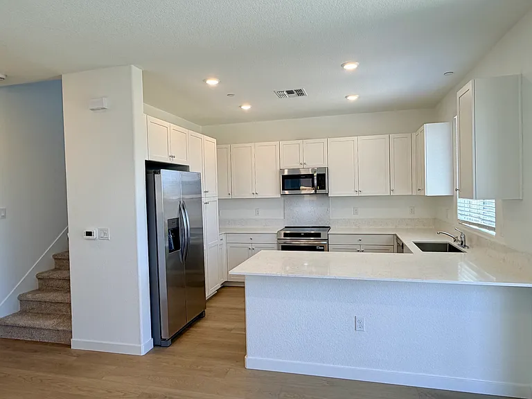 8371 Valpane Way — Photo 5