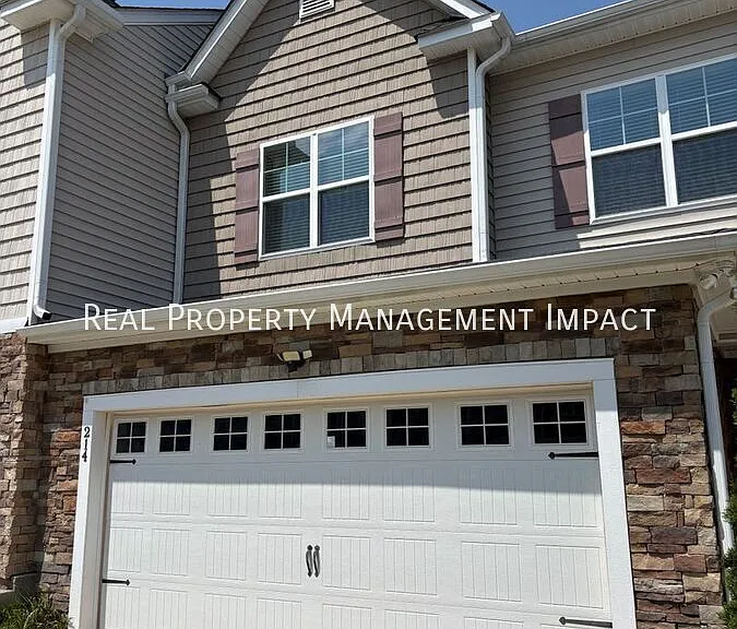 214 Churment Ct — Photo 3