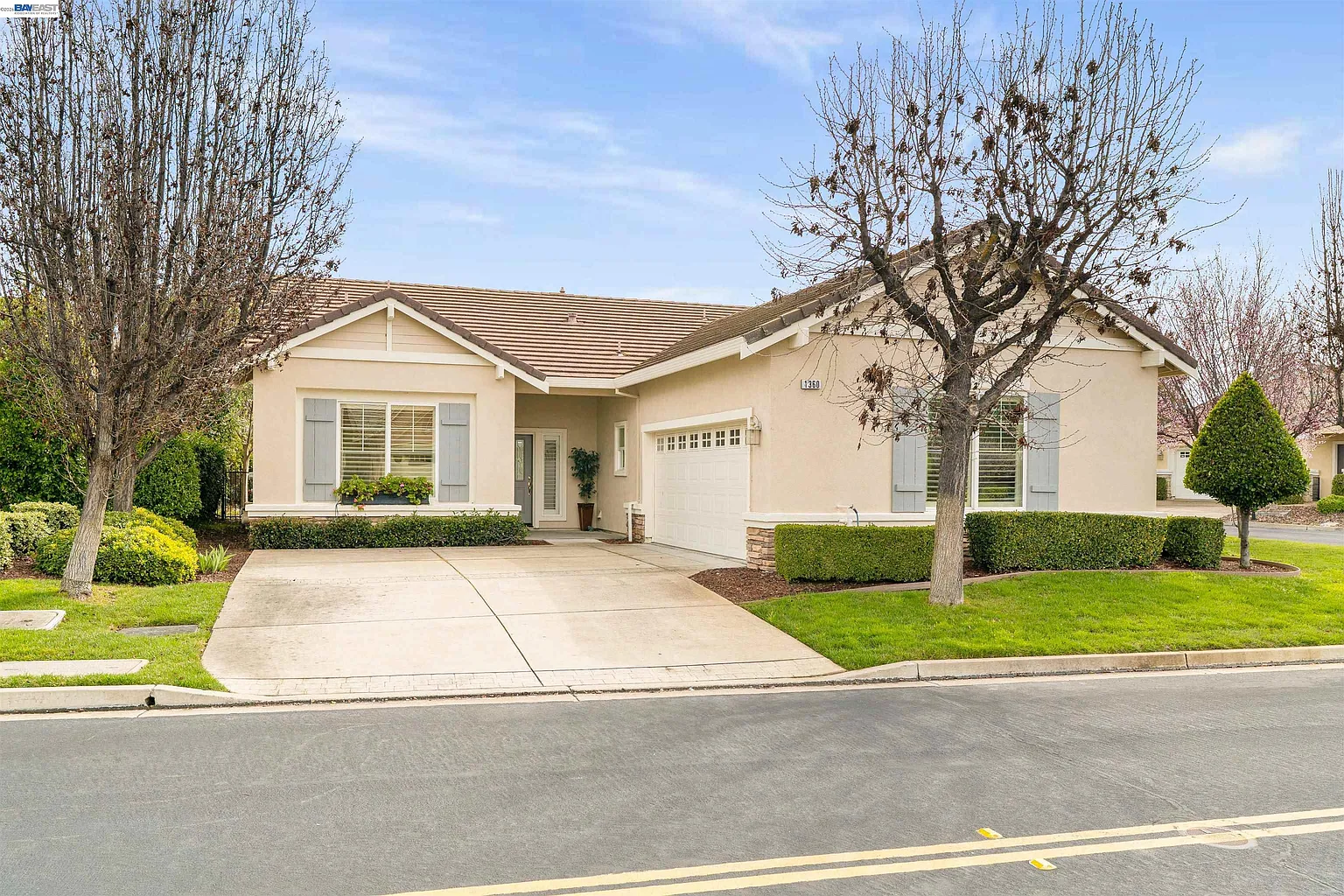 1360 McPrince Ln photo 1