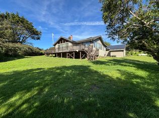 (Undisclosed Address), Fort Bragg, CA 95437