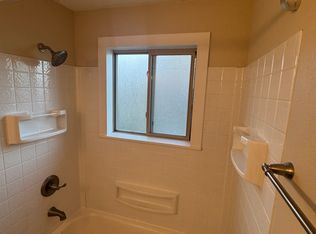 421 SW 154th St #105, Seattle, WA 98166