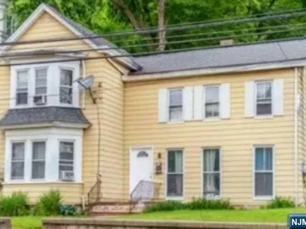 114 Main St, Bloomingdale, NJ 07403