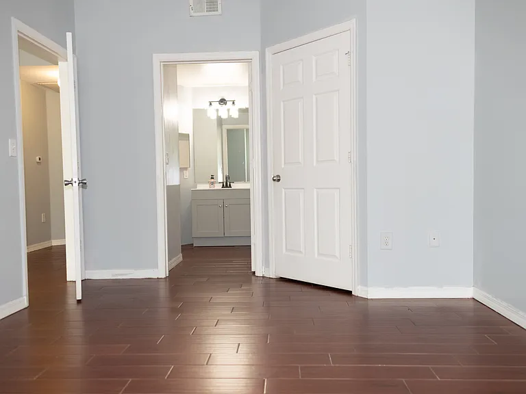 2025 Erving Cir #4207 — Photo 63
