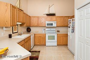 5th image of 211 Prince William Ct