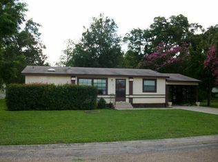1605 20th St, Hondo, TX 78861