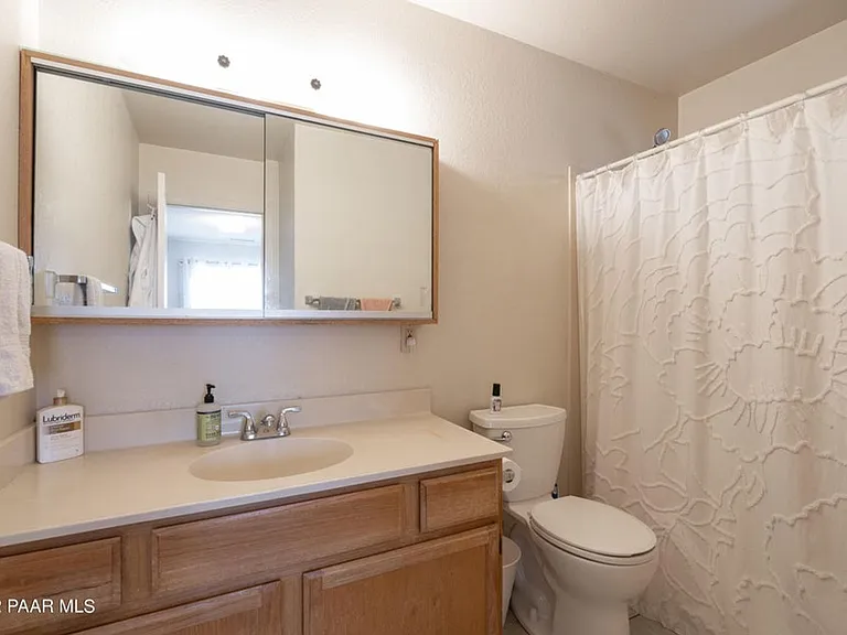 501 Hill Ave — Photo 6