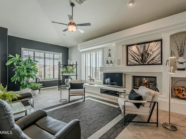 6334 E VIEWMONT Drive #29, Mesa, AZ 85215