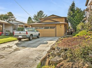 925 26th Ave, Seattle, WA 98122